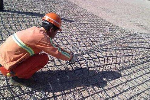 �p���������